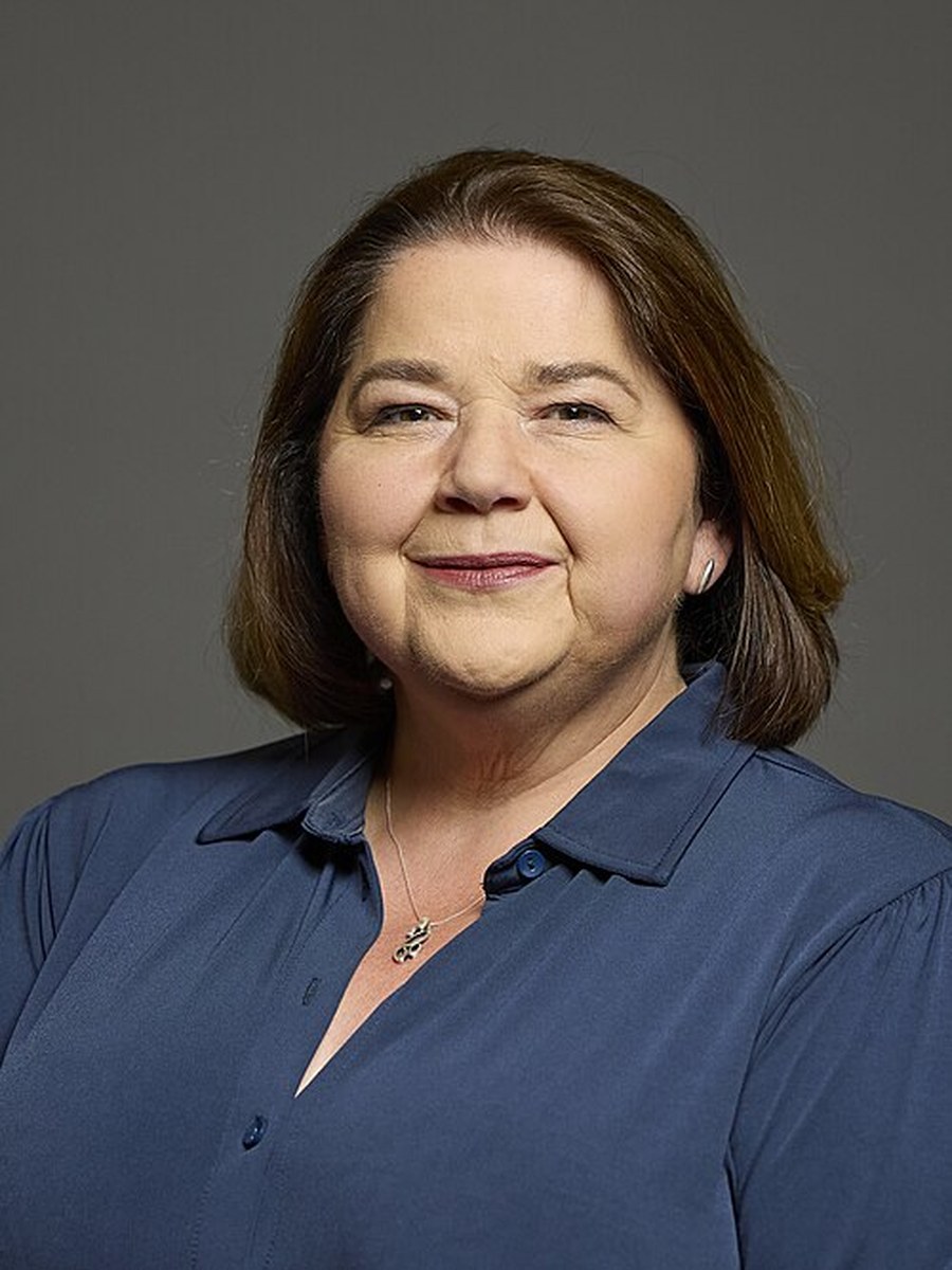 Julie Minns